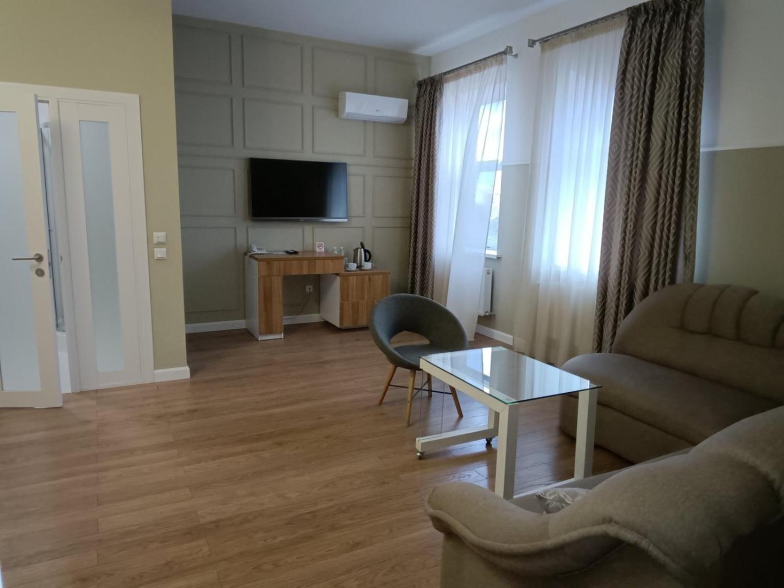 Gosudar Hotel Kropyvnytskyj Eksteriør bilde