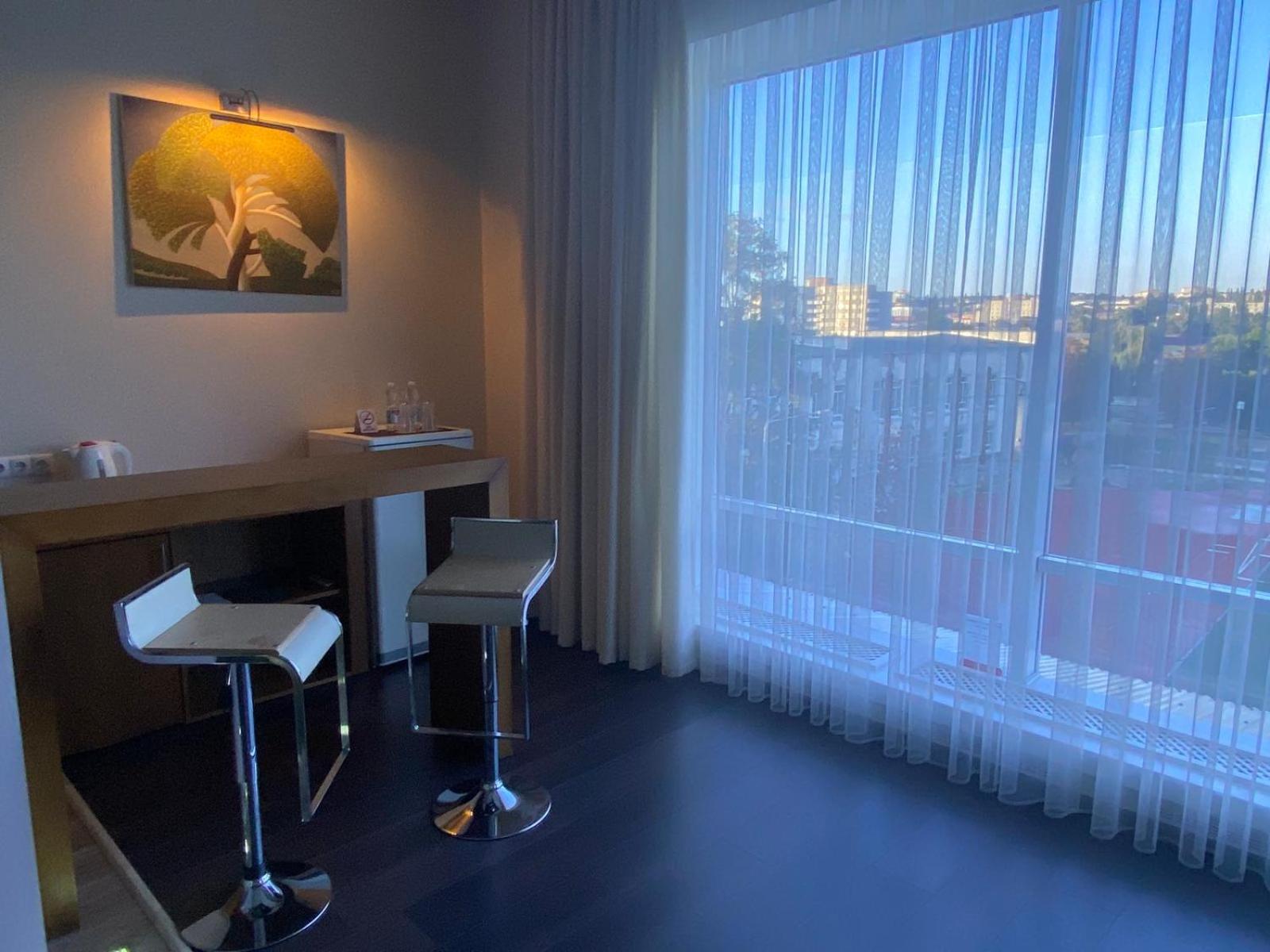 Gosudar Hotel Kropyvnytskyj Eksteriør bilde